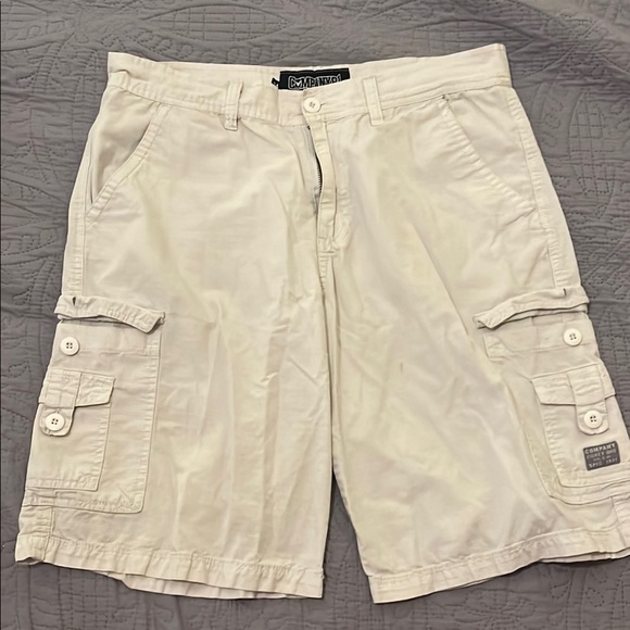 3 Pair Men’s Cream, White Plaid, and Tan Cargo Shorts Lot with Relaxed Fit - Picture 5 of 10